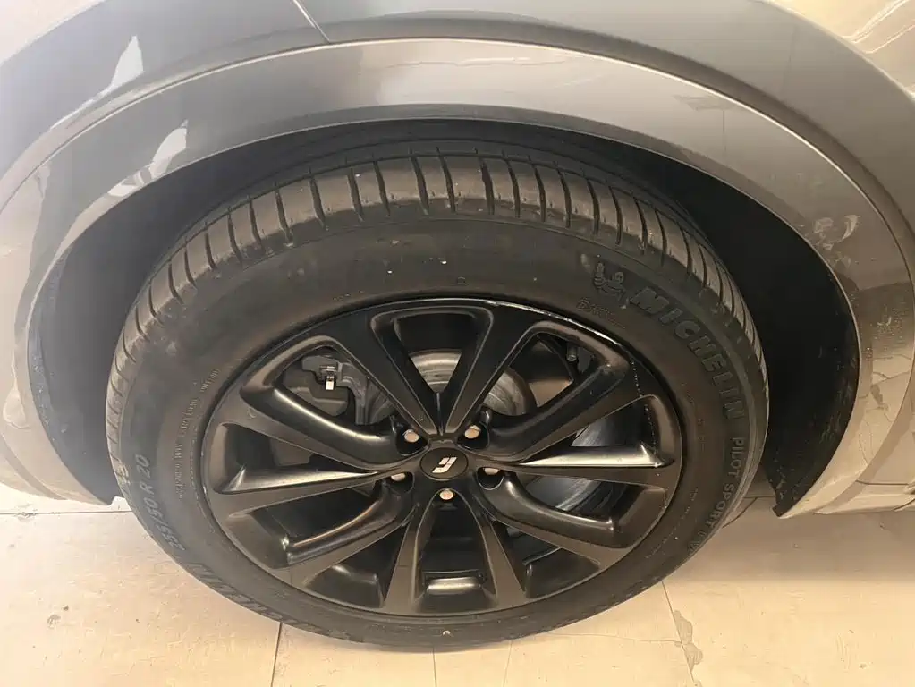 Ideal ONE 2021 extended range 6-seater version купить на сайте DeffCars
