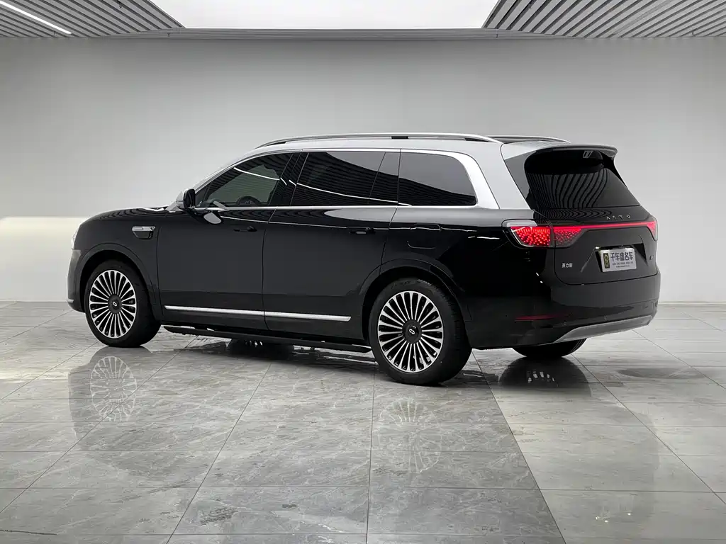 Wenjie M9 2025 extended range Ultra version 52kWh 6-seater version купить на сайте DeffCars