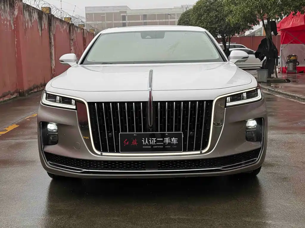 Hongqi H9 2020 2.0T Zhilian Qichang Edition купить на сайте DeffCars