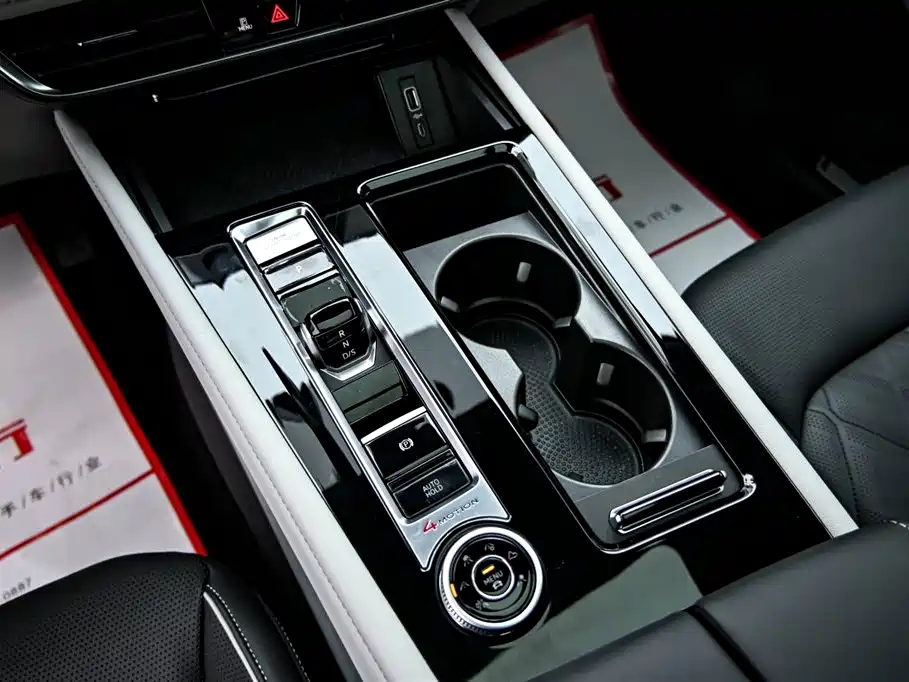 Touron 2024 380TSI four-wheel drive luxury version купить на сайте DeffCars