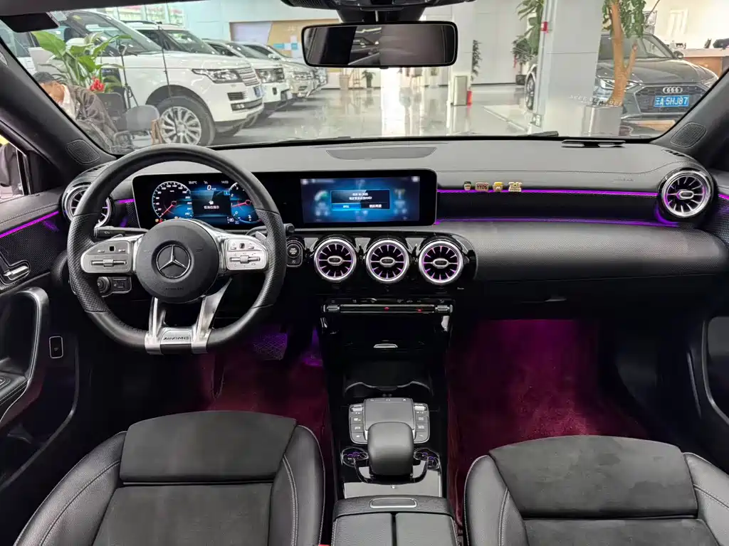 Mercedes-Benz A-Class 2020 Facelift A 200 L Sports Sedan Fashionable купить на сайте DeffCars