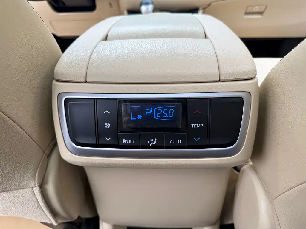 Highlander 2017 2.0T four-wheel drive luxury version 7 seats купить на сайте DeffCars