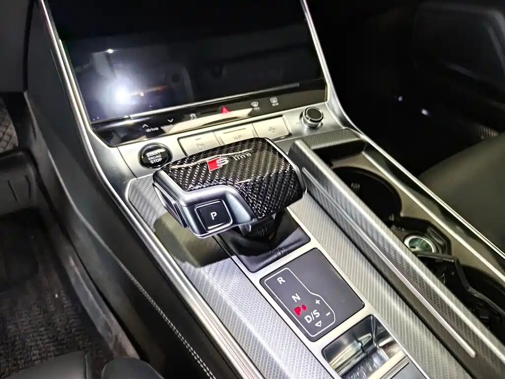 Audi A7 2023 45 TFSI Premium Selection купить на сайте DeffCars