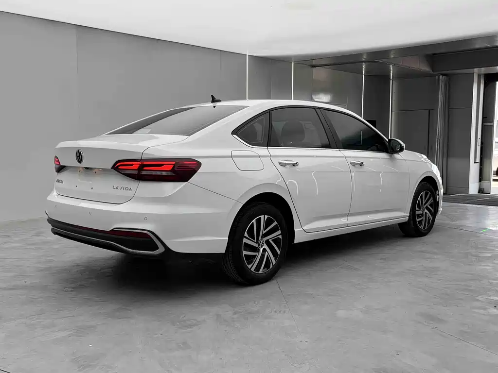 Lavida 2023 1.5L automatic full version купить на сайте DeffCars