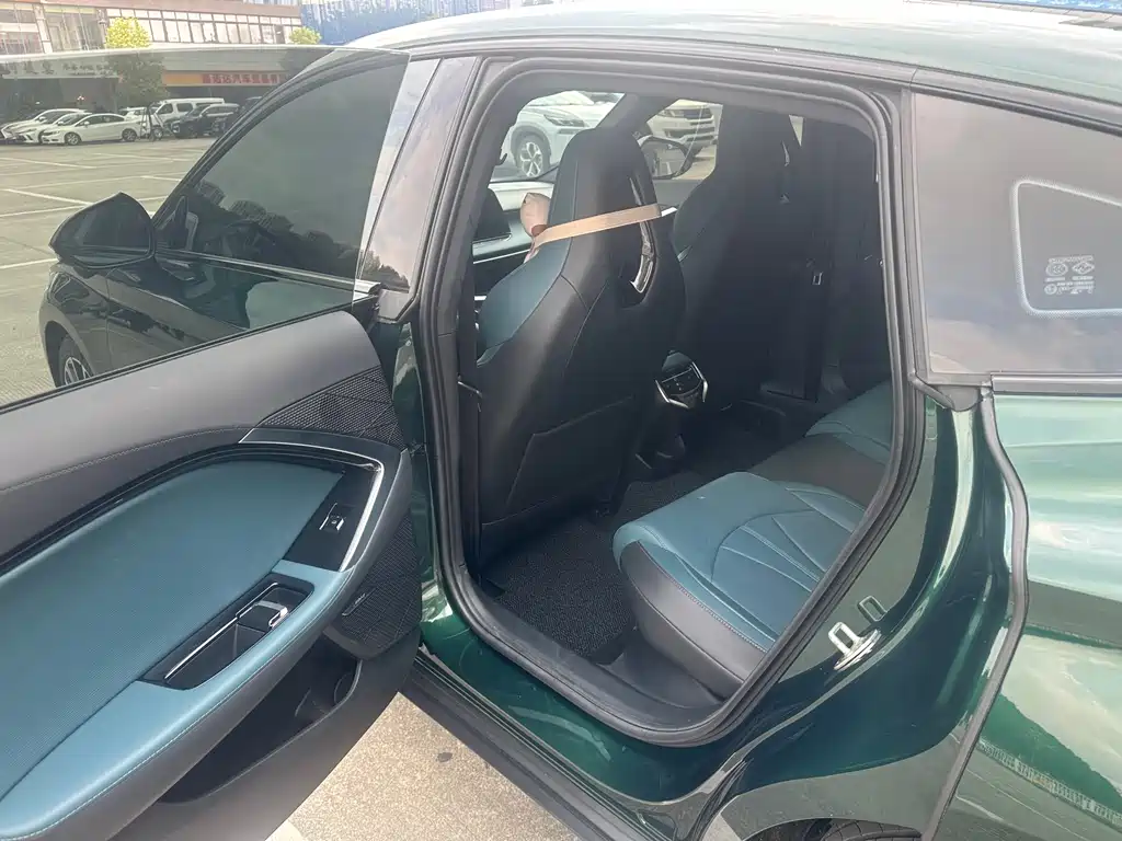 MG7 2025 1.5T 300 DCT Elegant Edition купить на сайте DeffCars