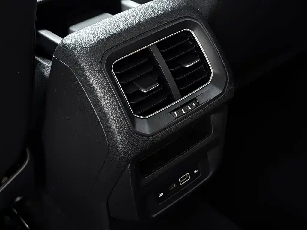 Tiguan L 2022 330TSI automatic two-wheel drive comfort version купить на сайте DeffCars