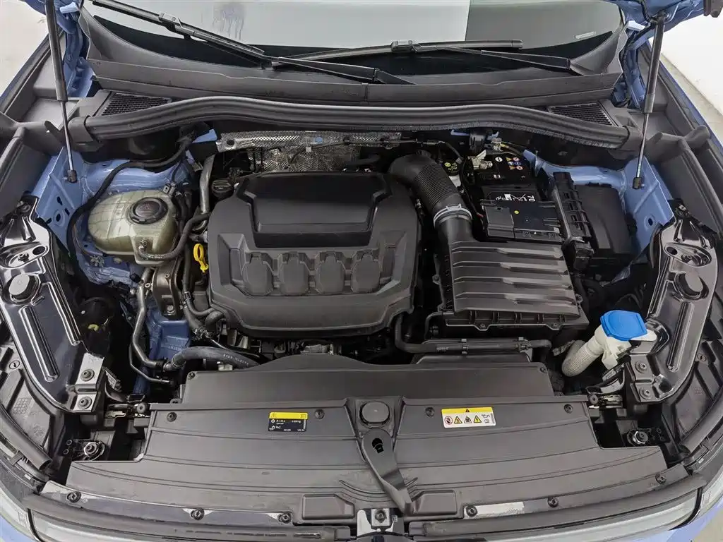 Tiguan L 2024 PRO 380TSI four-wheel drive R-Line Zhizun Edition купить на сайте DeffCars