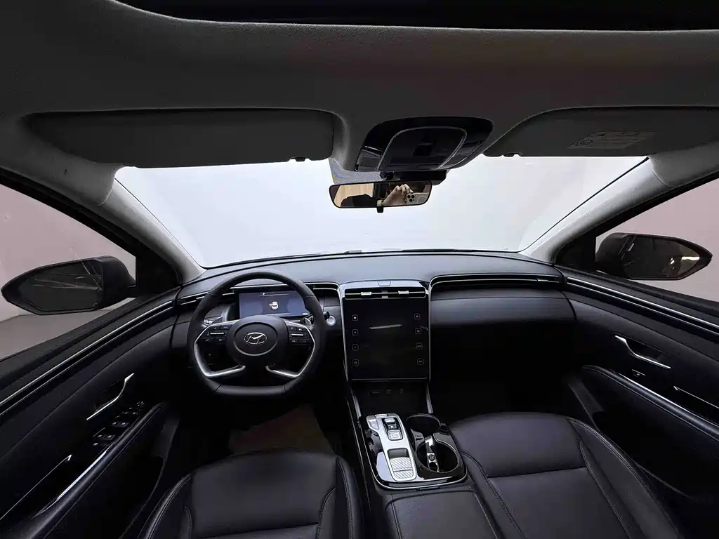 Tucson 2021 Tucson L 1.5T DCT LUX Premium Edition купить на сайте DeffCars
