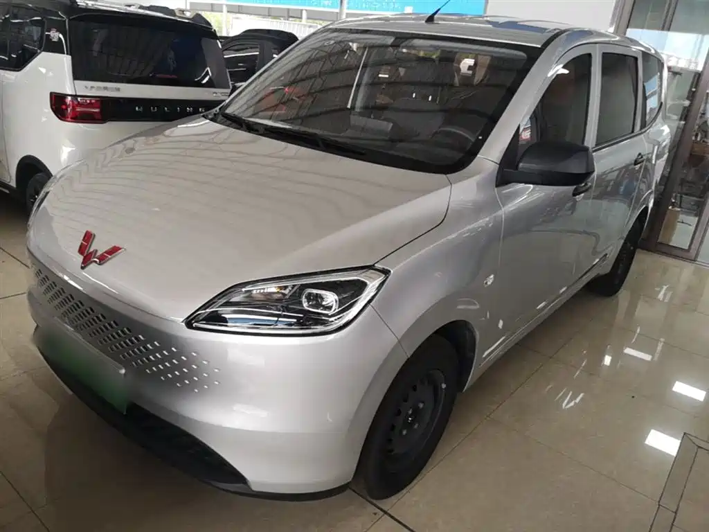 Wuling Hongguang New Energy 2025 Extended Range Hybrid 50KM Standard Type купить на сайте DeffCars