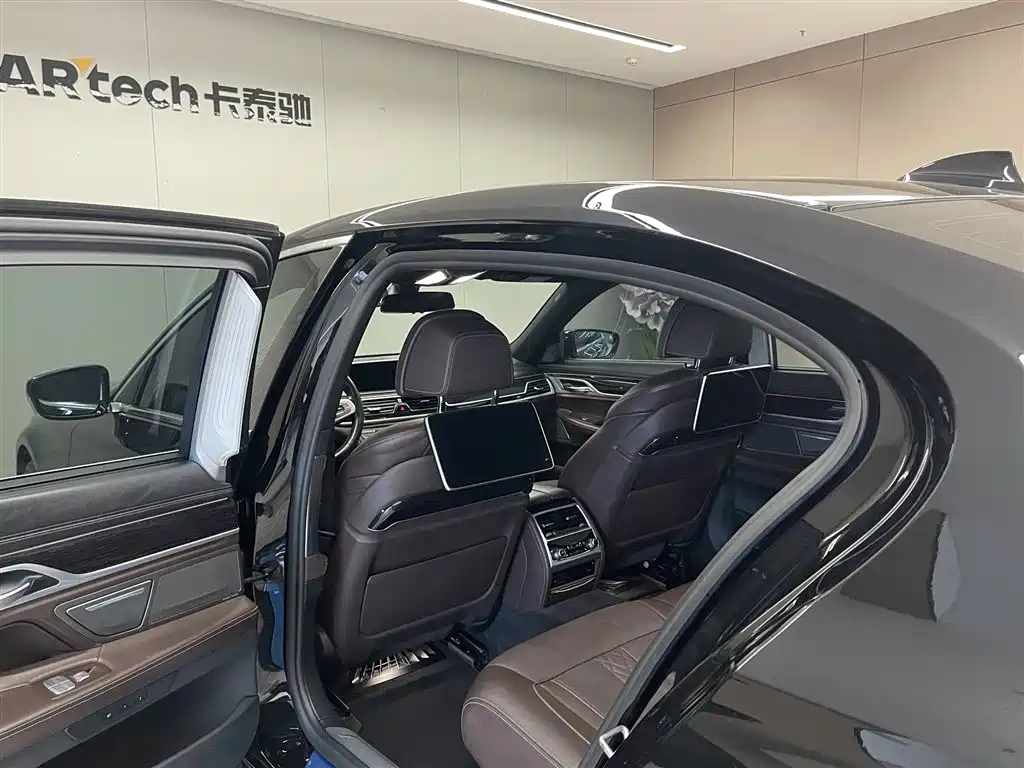 BMW 7 Series 2018 730Li Exclusive M Sports Package купить на сайте DeffCars