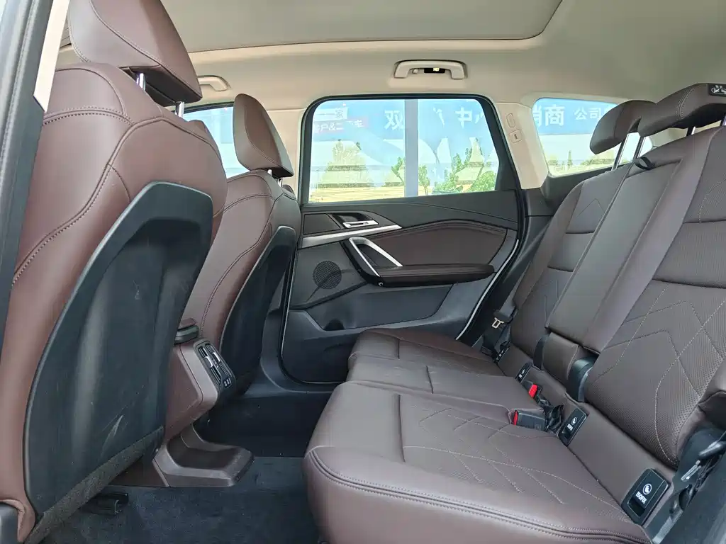 BMW X1 2024 sDrive25Li M Sports Package купить на сайте DeffCars