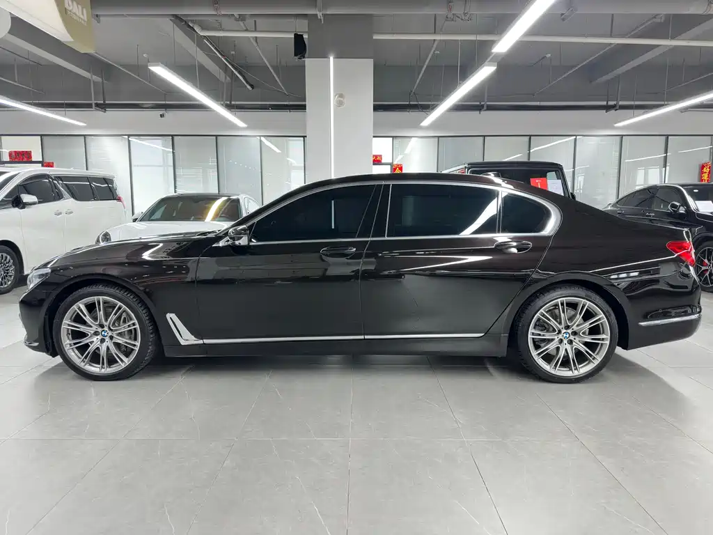 BMW 7 Series 2018 740Li xDrive Exclusive Excellence Package купить на сайте DeffCars