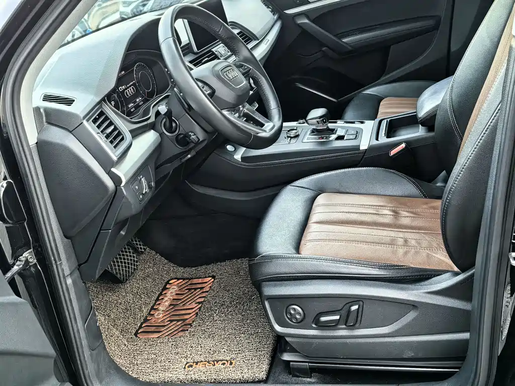 Audi Q5L 2020 40 TFSI enjoys fashionable style купить на сайте DeffCars