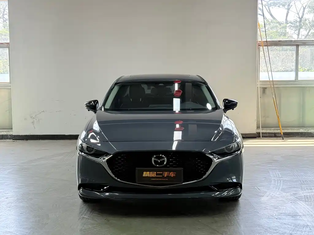 Mazda3 Angkesela 2022 2.0L Automatic Quality Obsidian Edition купить на сайте DeffCars