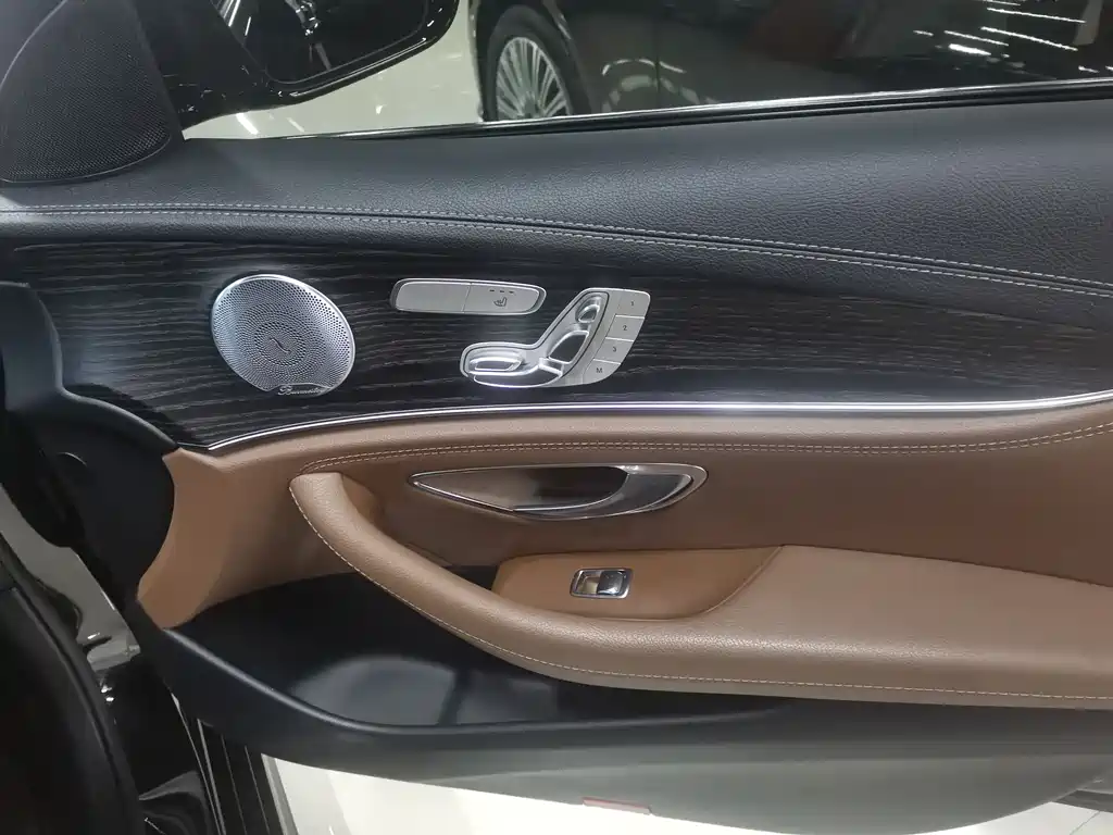 Mercedes-Benz E-Class 2019 E 300 L Sports Luxury купить на сайте DeffCars