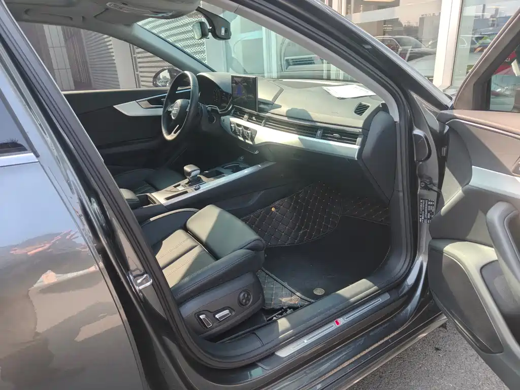 Audi A4L 2023 40 TFSI Fashionable and Dynamic купить на сайте DeffCars