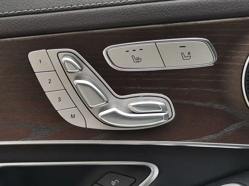 Mercedes-Benz GLC 2022 facelift GLC 300 L 4MATIC Dynamic Edition купить на сайте DeffCars