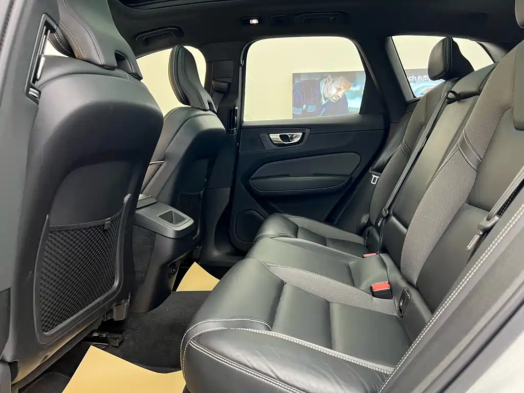 Volvo XC60 2023 B5 four-wheel drive Zhiyuan Sports Edition купить на сайте DeffCars