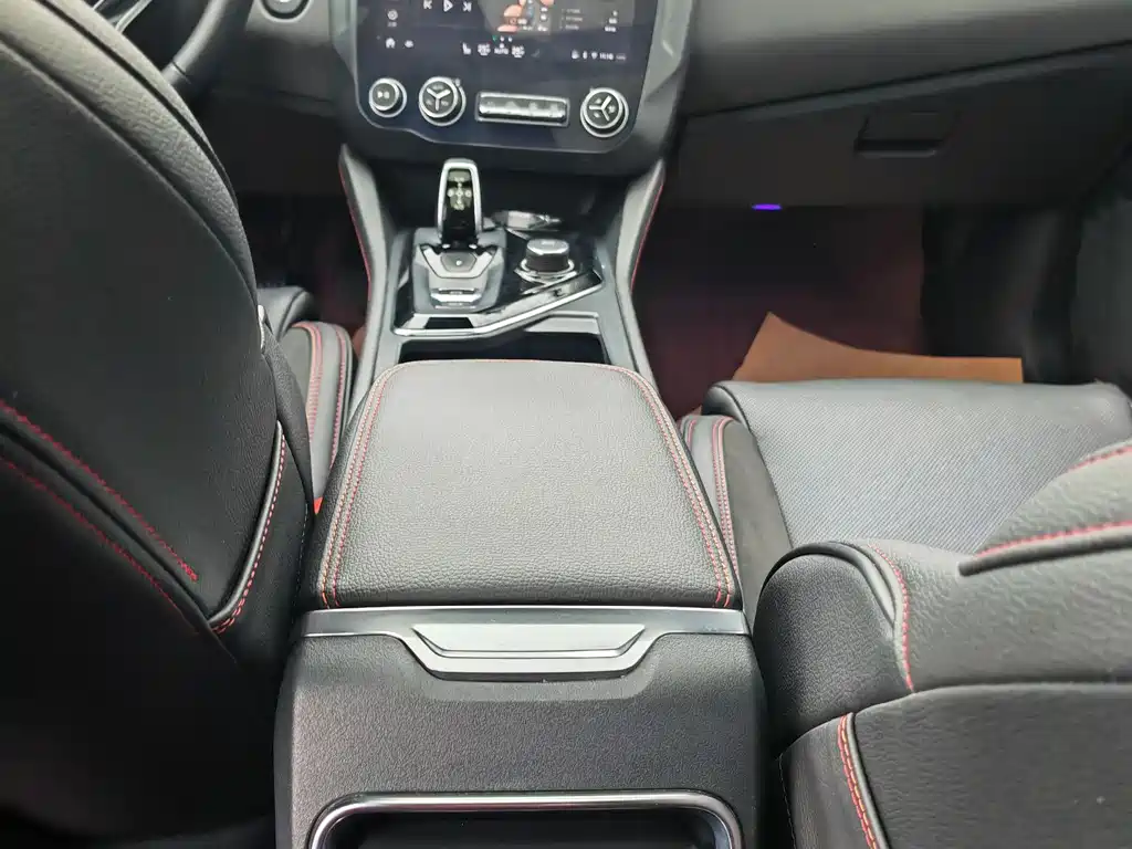 Lynk & Co 03 2019 2.0TD Automatic Pro Edition купить на сайте DeffCars