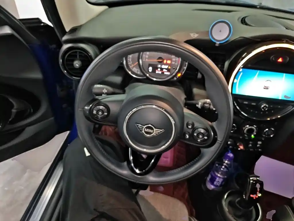 MINI 2019 1.5T COOPER Classic купить на сайте DeffCars