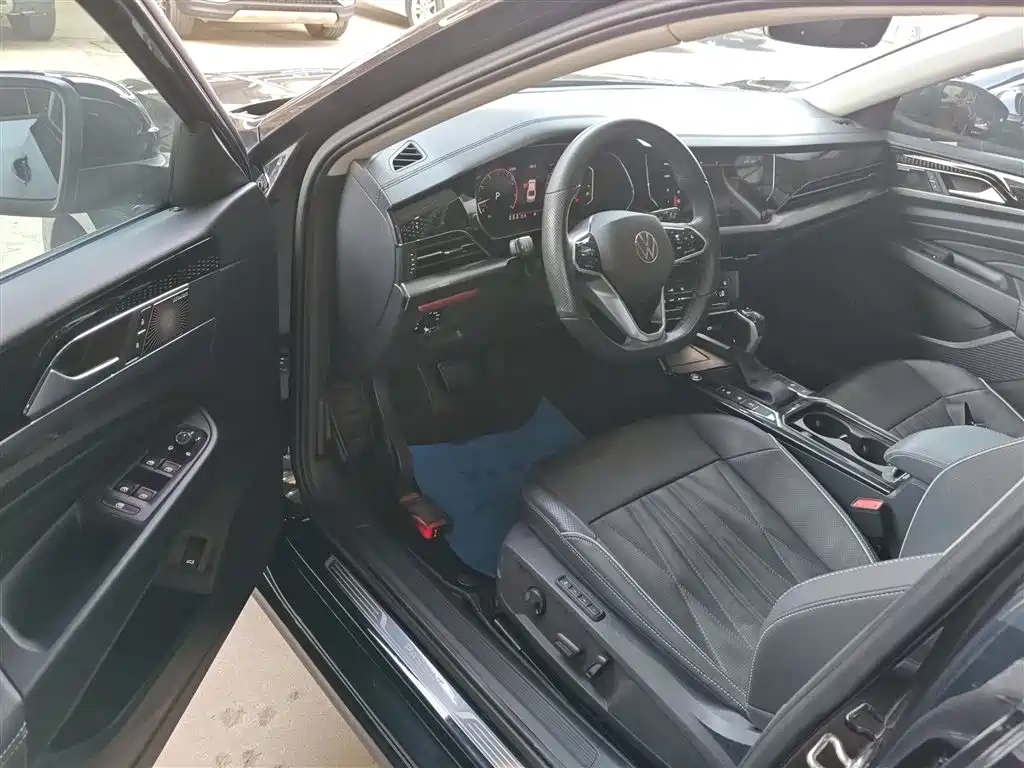 Passat 2022 330TSI Starry Sky Deluxe Edition купить на сайте DeffCars