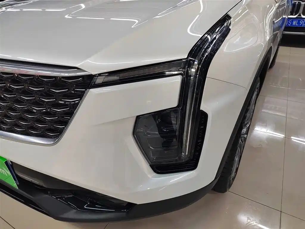 Cadillac XT4 2024 28T two-wheel drive premium model купить на сайте DeffCars