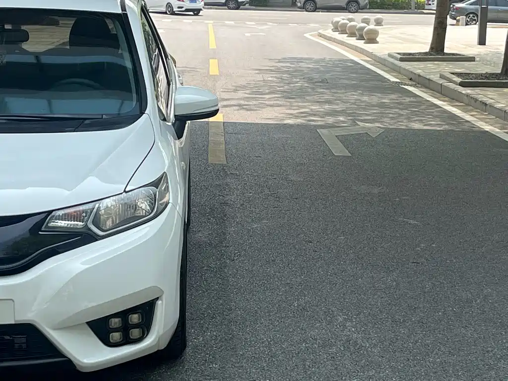 Fit 2016 1.5L LX CVT comfort model купить на сайте DeffCars