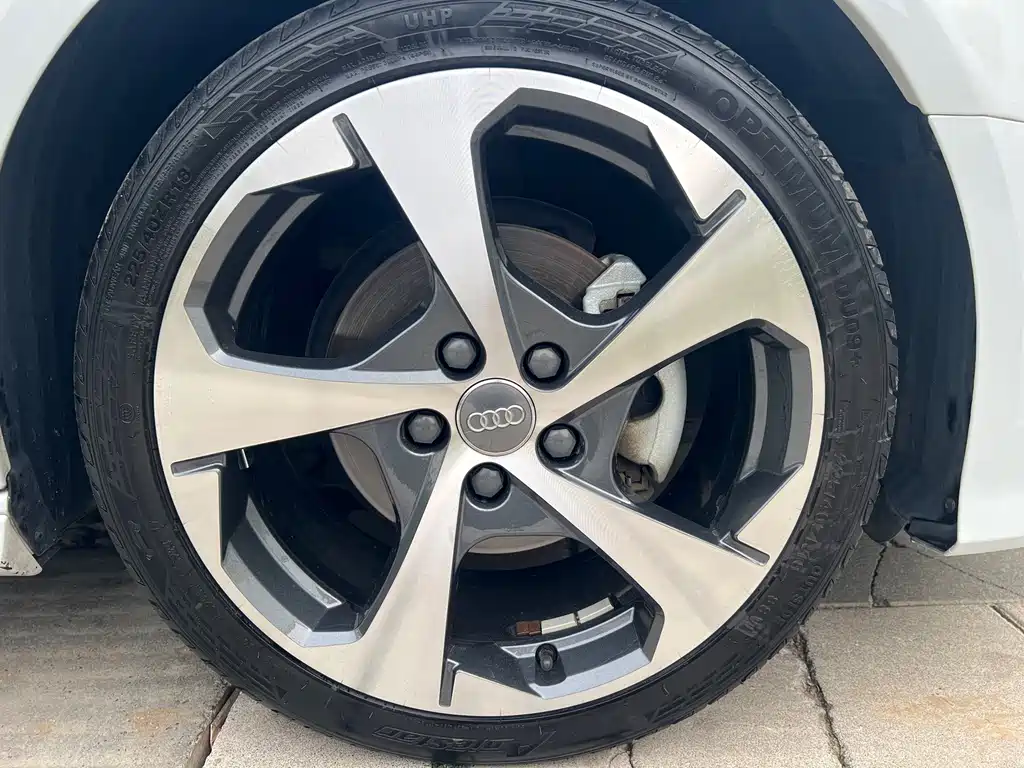 Audi A3 2019 Sportback 35 TFSI Sports National VI купить на сайте DeffCars