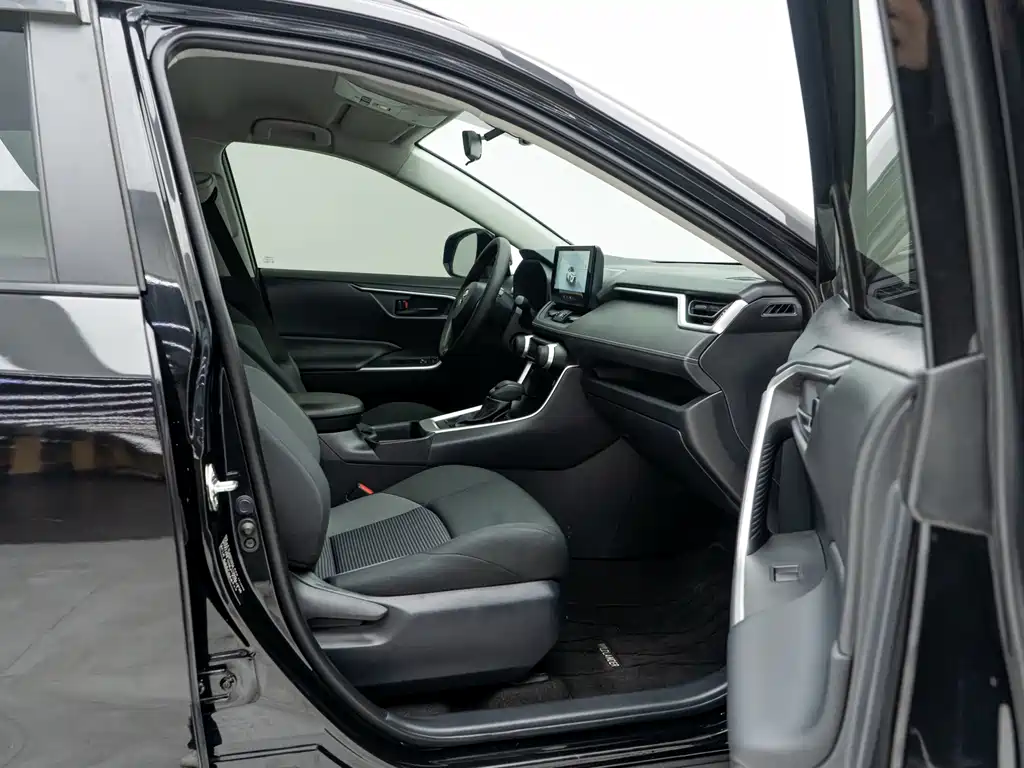 Wilanda 2023 2.0L CVT two-wheel drive leading version купить на сайте DeffCars