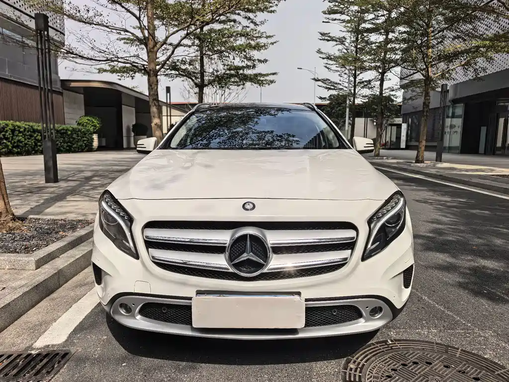 Mercedes-Benz GLA 2016 GLA 220 4MATIC Fashion Model купить на сайте DeffCars