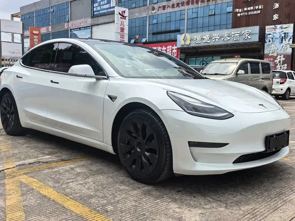 Model 3 imported 2019 long range rear drive version купить на сайте DeffCars