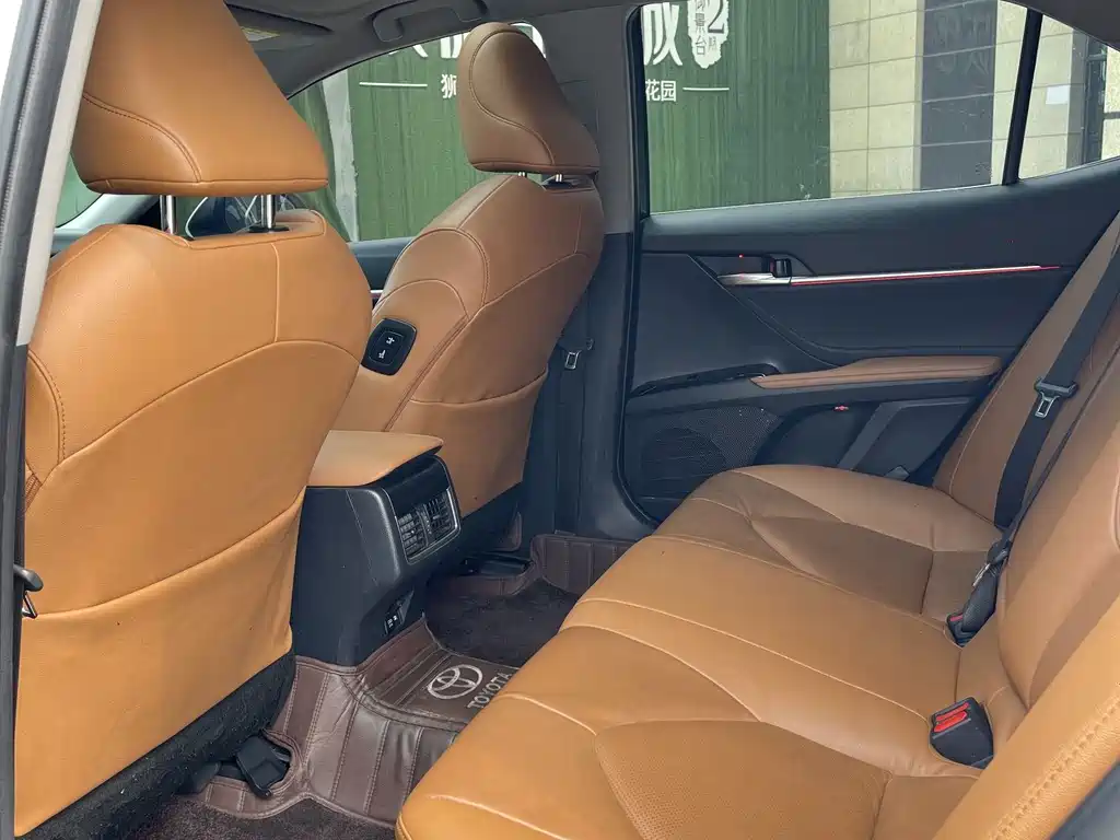 Camry 2021 2.0G Deluxe Edition купить на сайте DeffCars