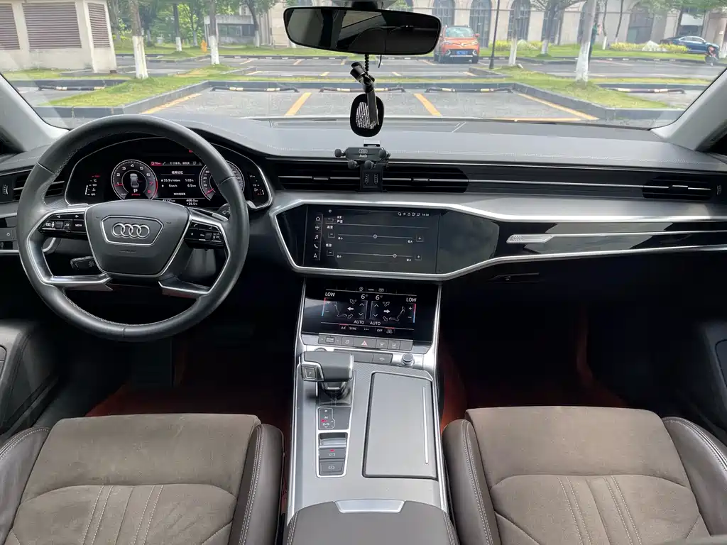 Audi A7L 2022 45 TFSI S-line Dream Building New Edition купить на сайте DeffCars