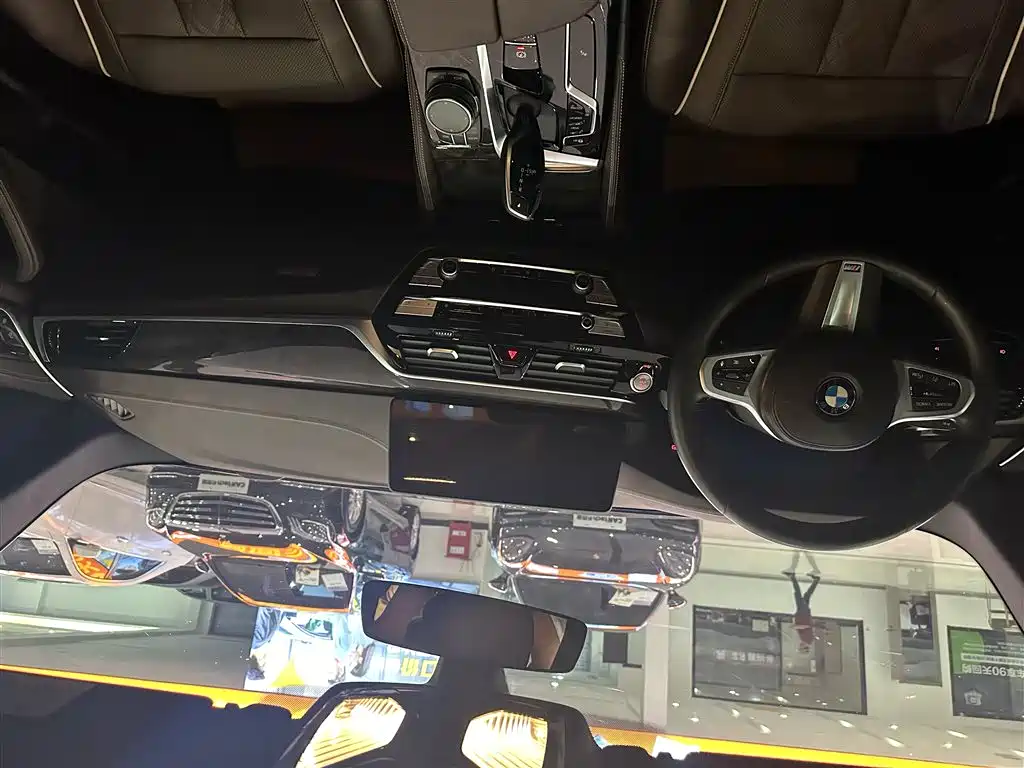 BMW 5 Series 2022 525Li M Sports Package купить на сайте DeffCars