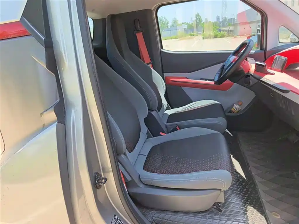 Baojun E200 2018 Smart Edition купить на сайте DeffCars
