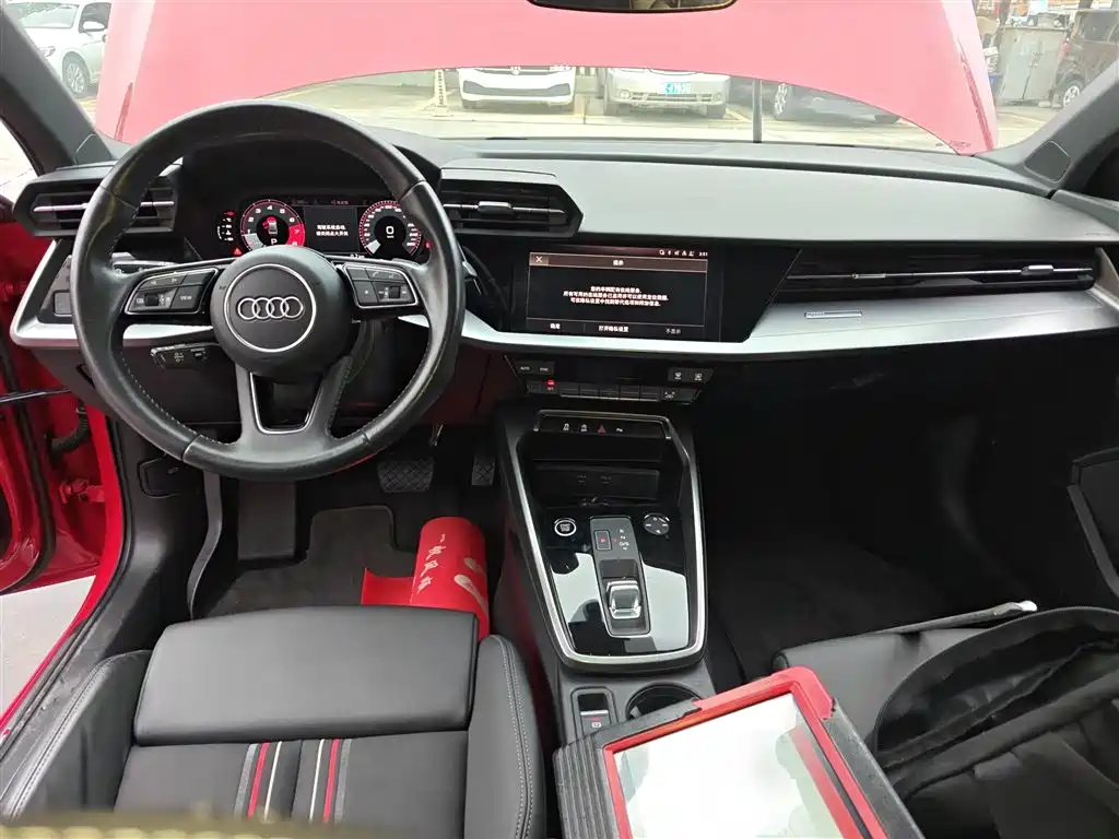 Audi A3 2021 A3L Limousine 35 TFSI Fashionable and Sporty купить на сайте DeffCars