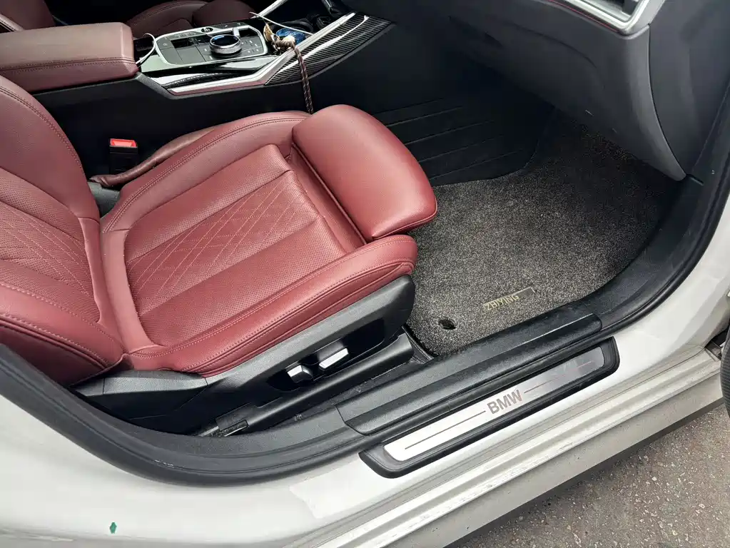 BMW i3 2022 eDrive 35 L купить на сайте DeffCars