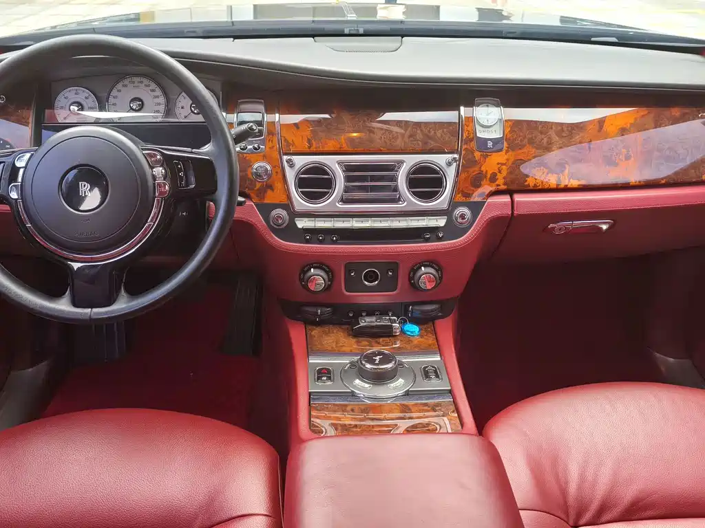 Ghost 2010 6.6T Standard Edition купить на сайте DeffCars