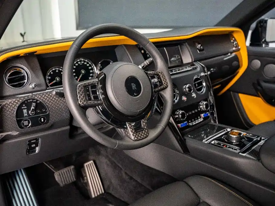 Cullinan 2020 Black Badge купить на сайте DeffCars