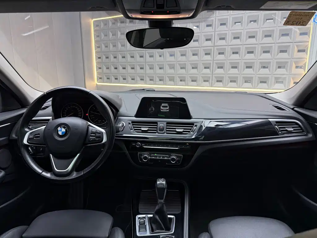 BMW 1 Series 2017 118i Sports купить на сайте DeffCars