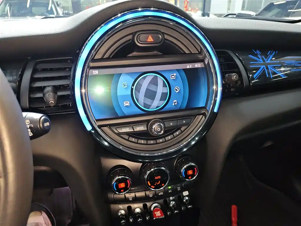 MINI 2021 1.5T COOPER Artist Five-Door Edition купить на сайте DeffCars
