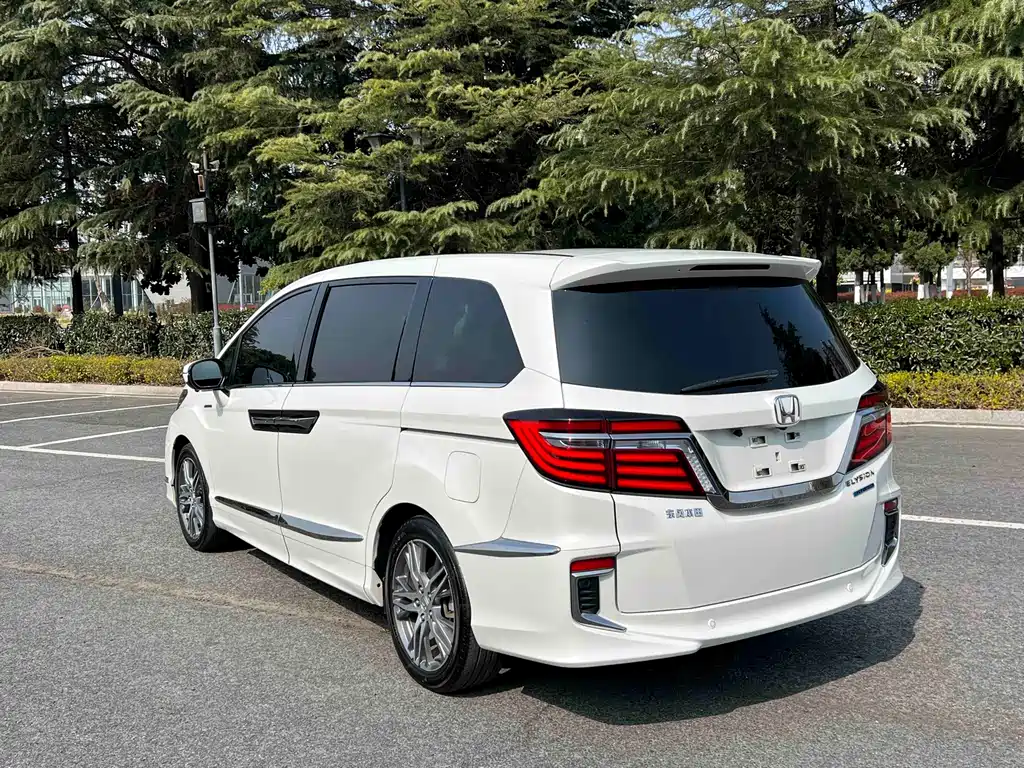 Alison 2019 2.0L Hybrid Deluxe Edition купить на сайте DeffCars