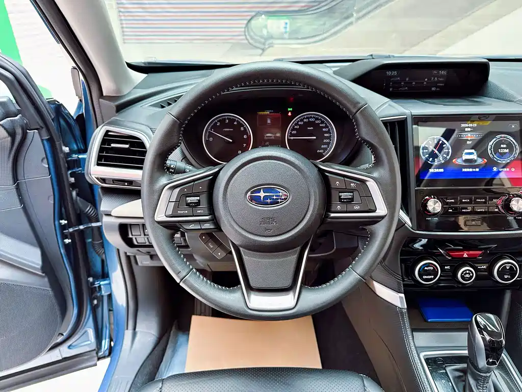 Forester 2022 2.0i AWD Deluxe Edition EyeSight купить на сайте DeffCars