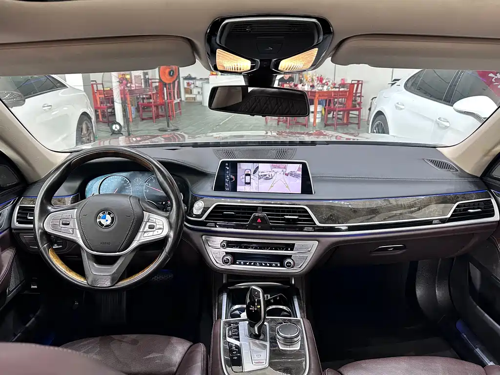 BMW 7 Series 2017 730Li Luxury купить на сайте DeffCars