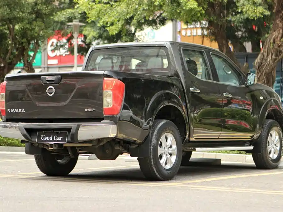 Navara 2017 2.5L automatic four-wheel drive luxury version QR25 купить на сайте DeffCars