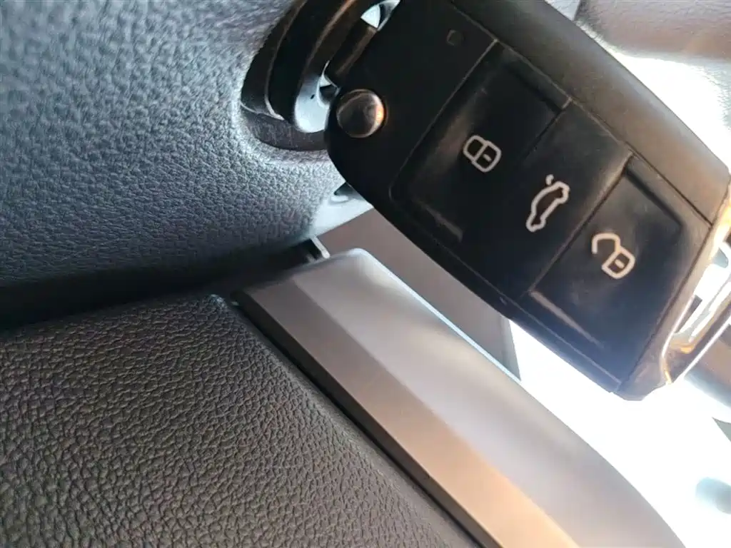 Lavida 2021 1.5L automatic comfort version купить на сайте DeffCars