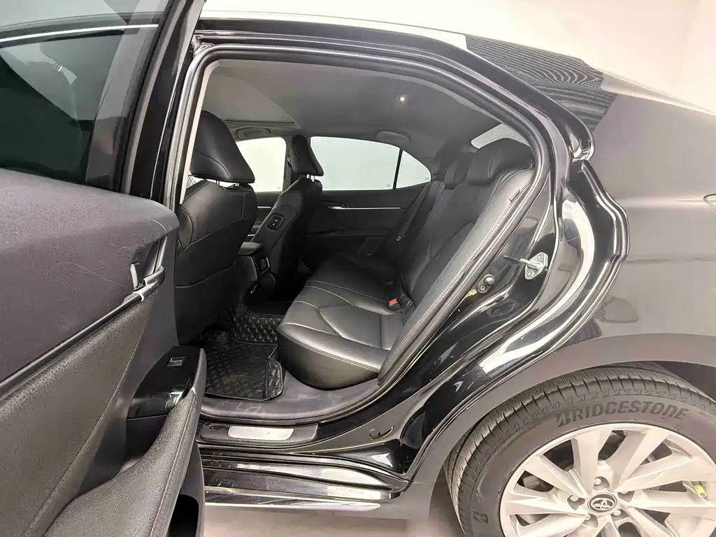 Camry 2023 2.0G Deluxe Edition купить на сайте DeffCars