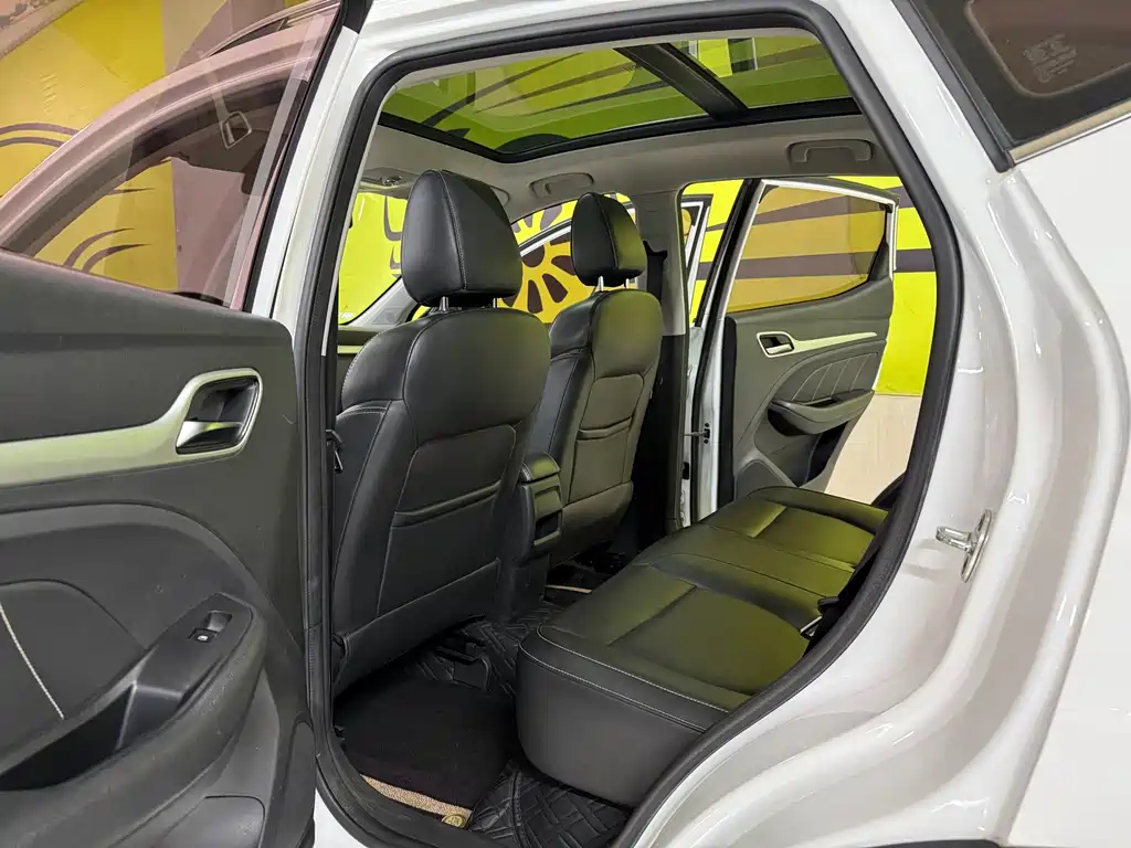 MG ZS 2018 1.5L Manual Deluxe Edition National V купить на сайте DeffCars