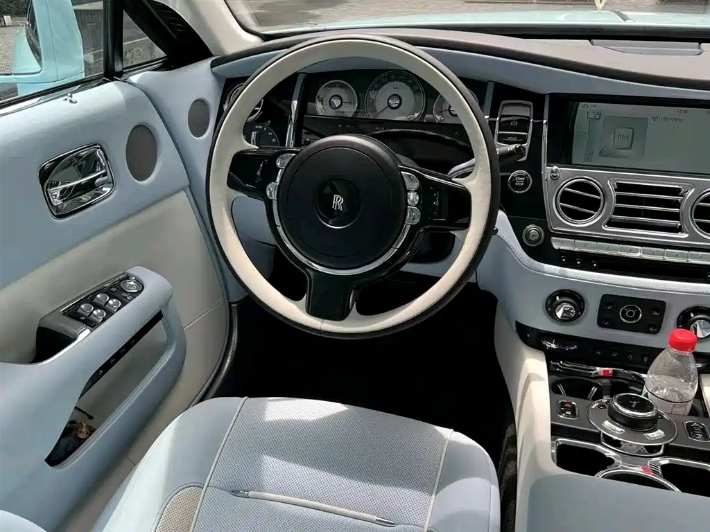 Phantom 2013 6.6T standard model купить на сайте DeffCars