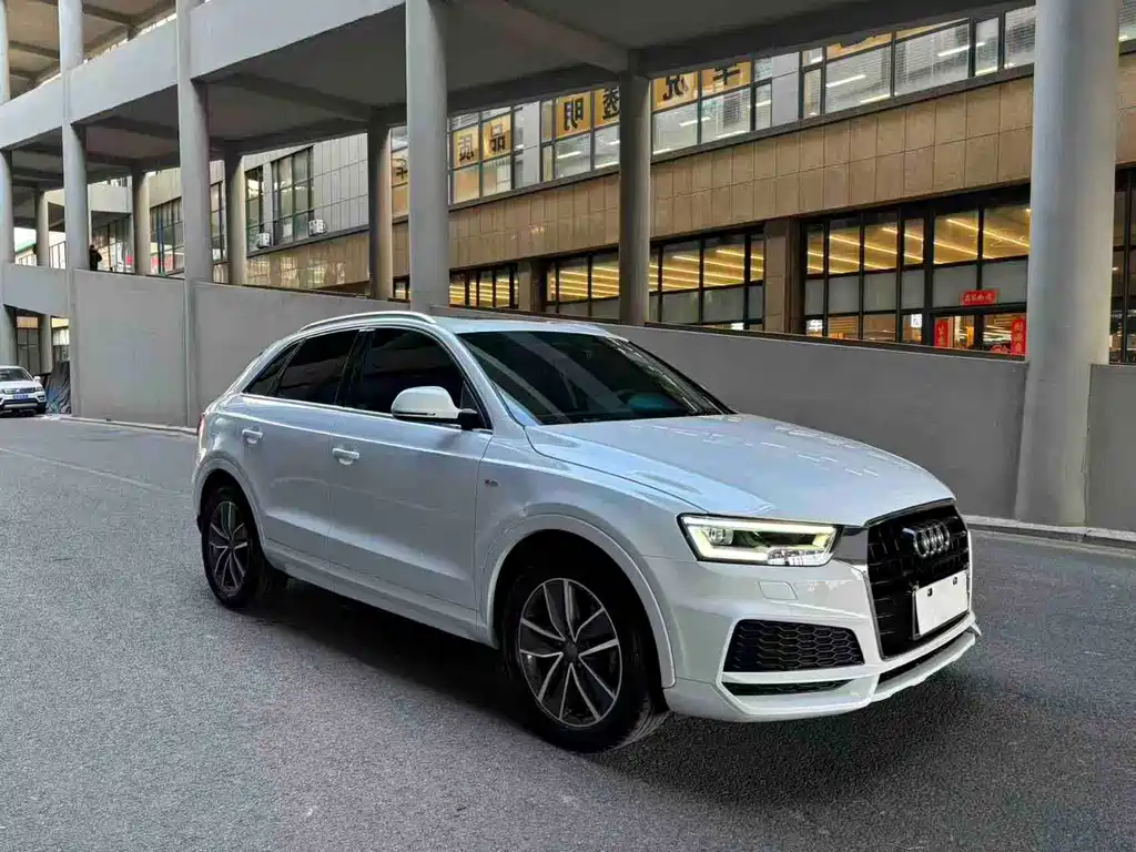 Audi Q3 2018 30 TFSI Fashionable Collection Edition купить на сайте DeffCars